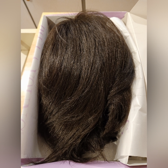 Lizbeth Wig by Paula Young - Picture 13 of 16